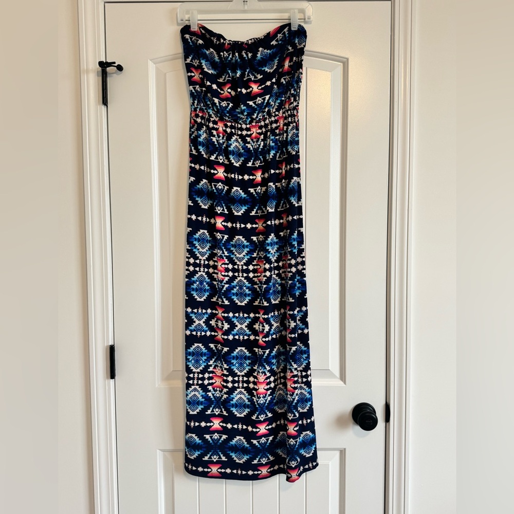 Trixxi Sz Small Strapless Maxi Dress Navy blue, beige, multi southwest pattern.